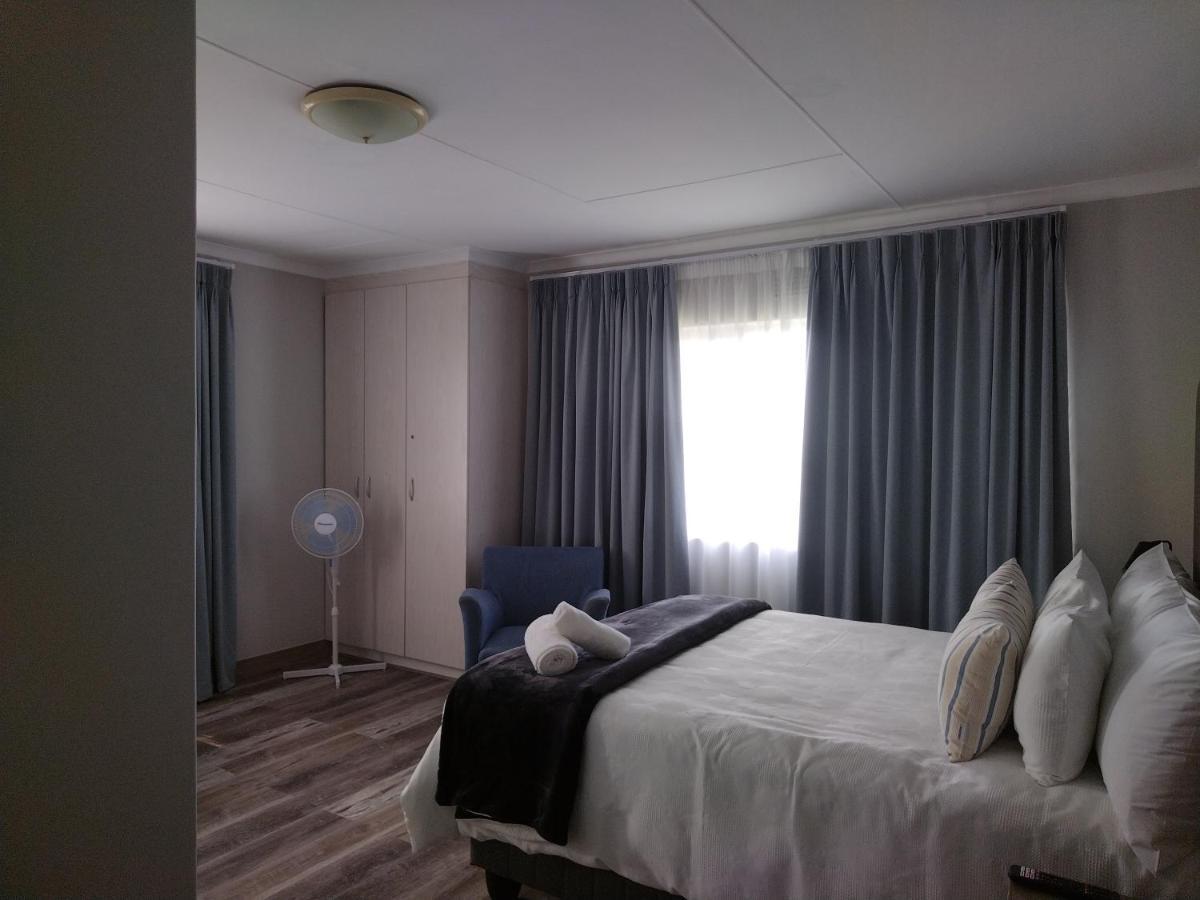 Blue Owl Guest House Mossel Bay Ngoại thất bức ảnh