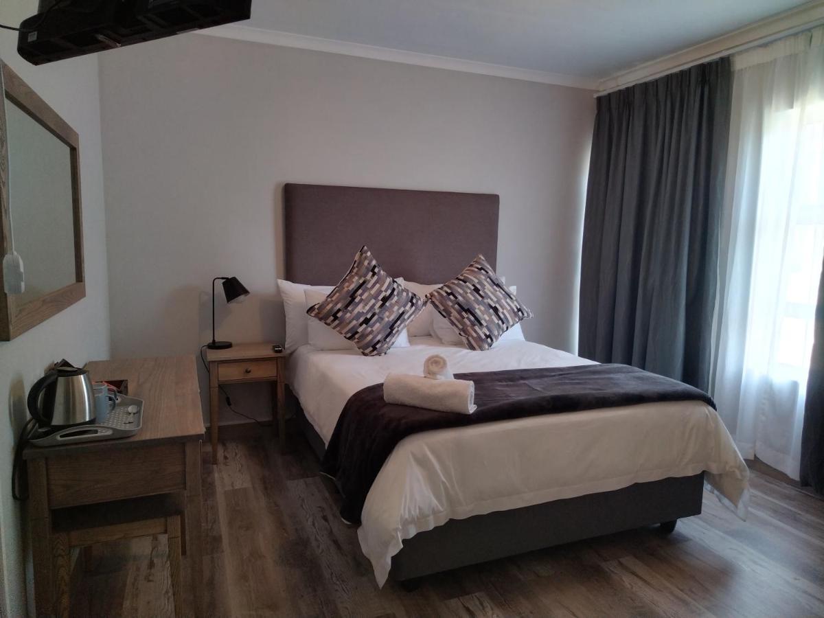 Blue Owl Guest House Mossel Bay Ngoại thất bức ảnh