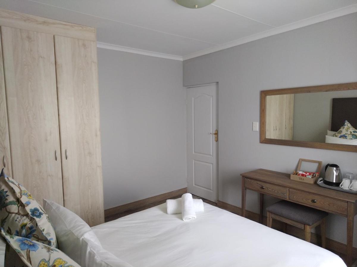 Blue Owl Guest House Mossel Bay Ngoại thất bức ảnh