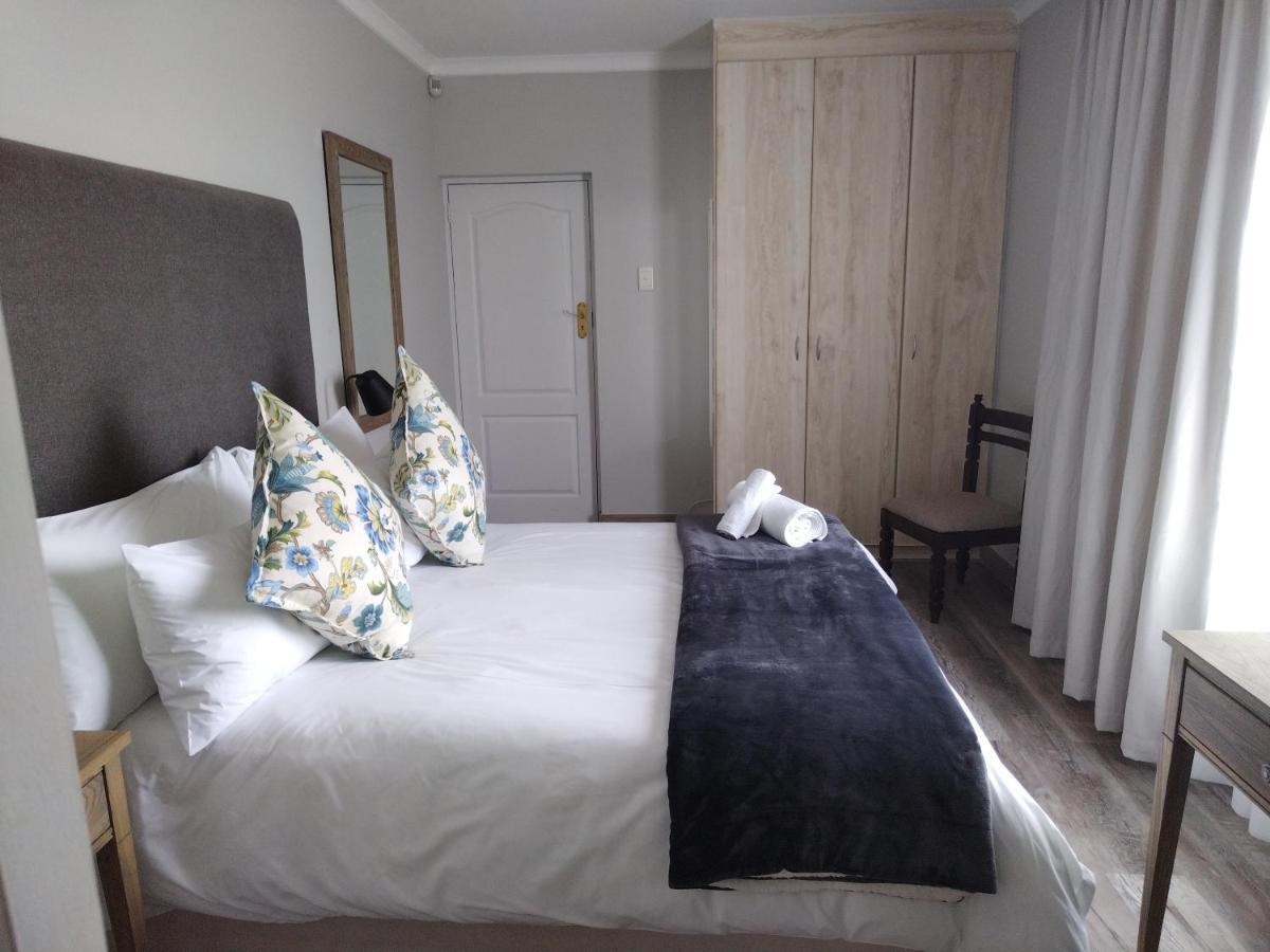 Blue Owl Guest House Mossel Bay Ngoại thất bức ảnh