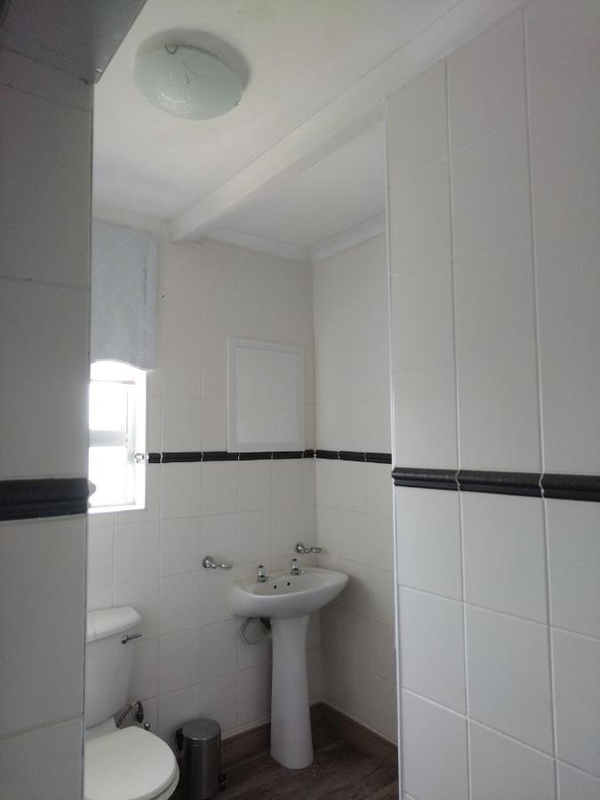 Blue Owl Guest House Mossel Bay Ngoại thất bức ảnh