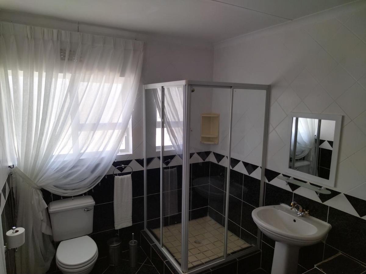 Blue Owl Guest House Mossel Bay Ngoại thất bức ảnh
