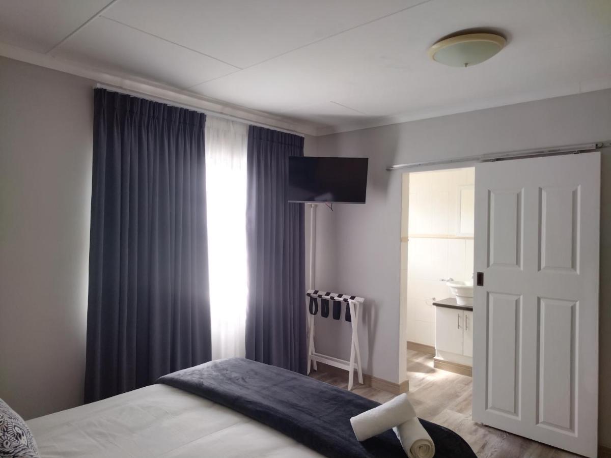 Blue Owl Guest House Mossel Bay Ngoại thất bức ảnh
