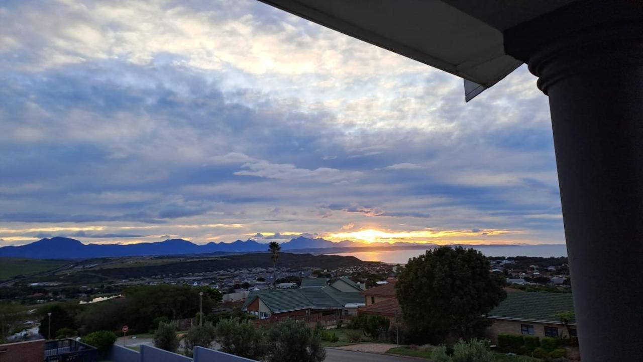 Blue Owl Guest House Mossel Bay Ngoại thất bức ảnh